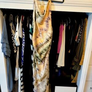 NWT Midi dress size M